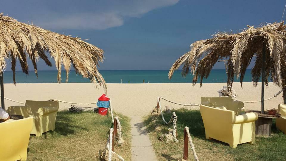 L'Isola Di Gaia Bed & Breakfast Кротоне Екстериор снимка